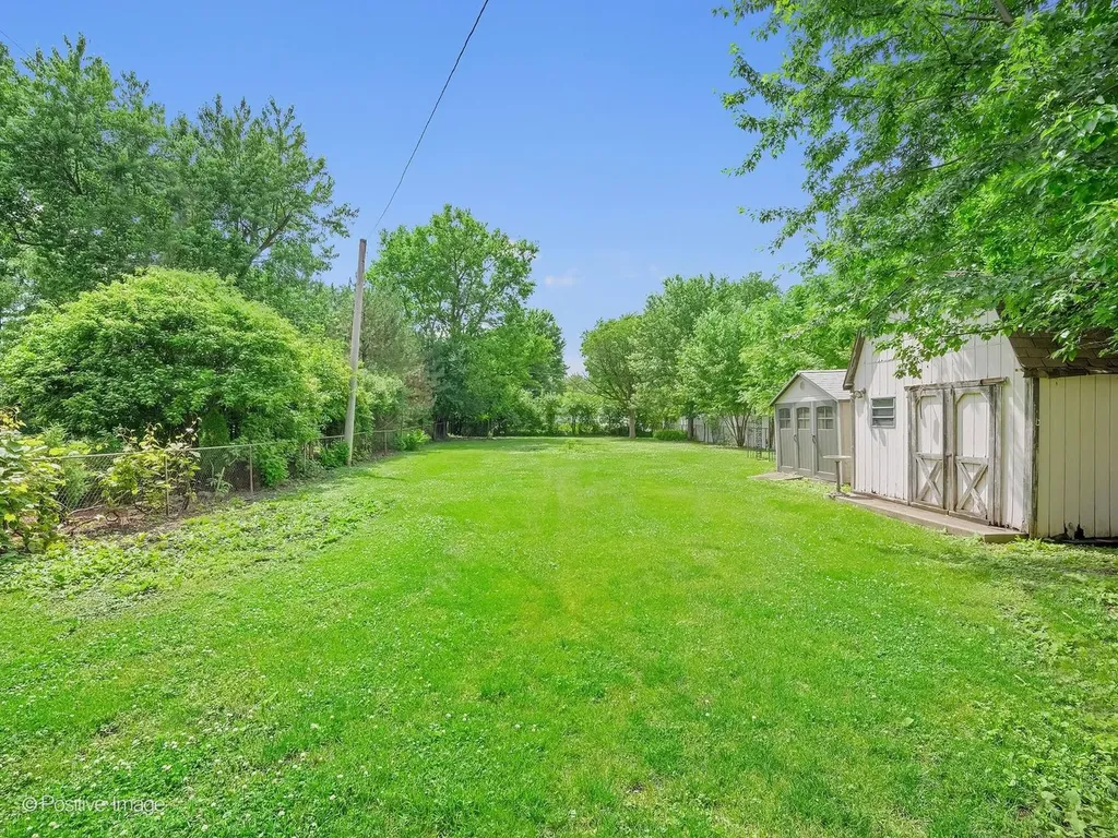6036 Springside Avenue Downers Grove IL 60516