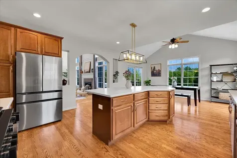 5 Covington Court Algonquin IL 60102