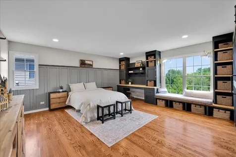 5 Covington Court Algonquin IL 60102