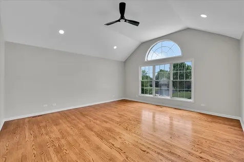 5 Covington Court Algonquin IL 60102