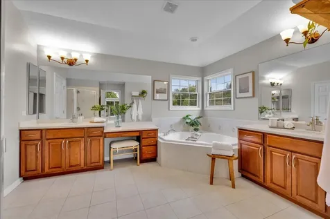 5 Covington Court Algonquin IL 60102