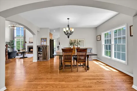 5 Covington Court Algonquin IL 60102