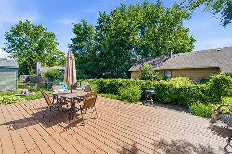 10 Shermead Road Montgomery IL 60538