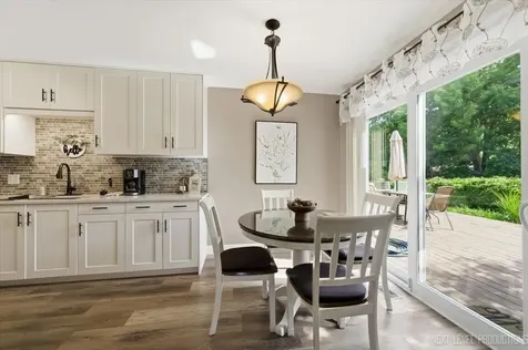 10 Shermead Road Montgomery IL 60538