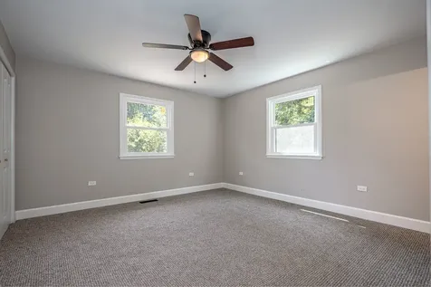 6N841 Longacre Drive St. Charles IL 60175