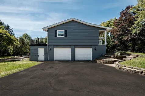 6N841 Longacre Drive St. Charles IL 60175