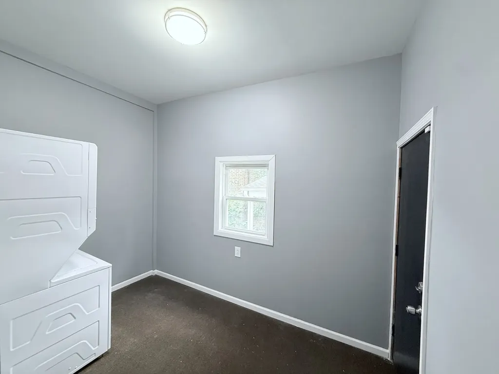 7924 South Peoria Street Chicago IL 60620