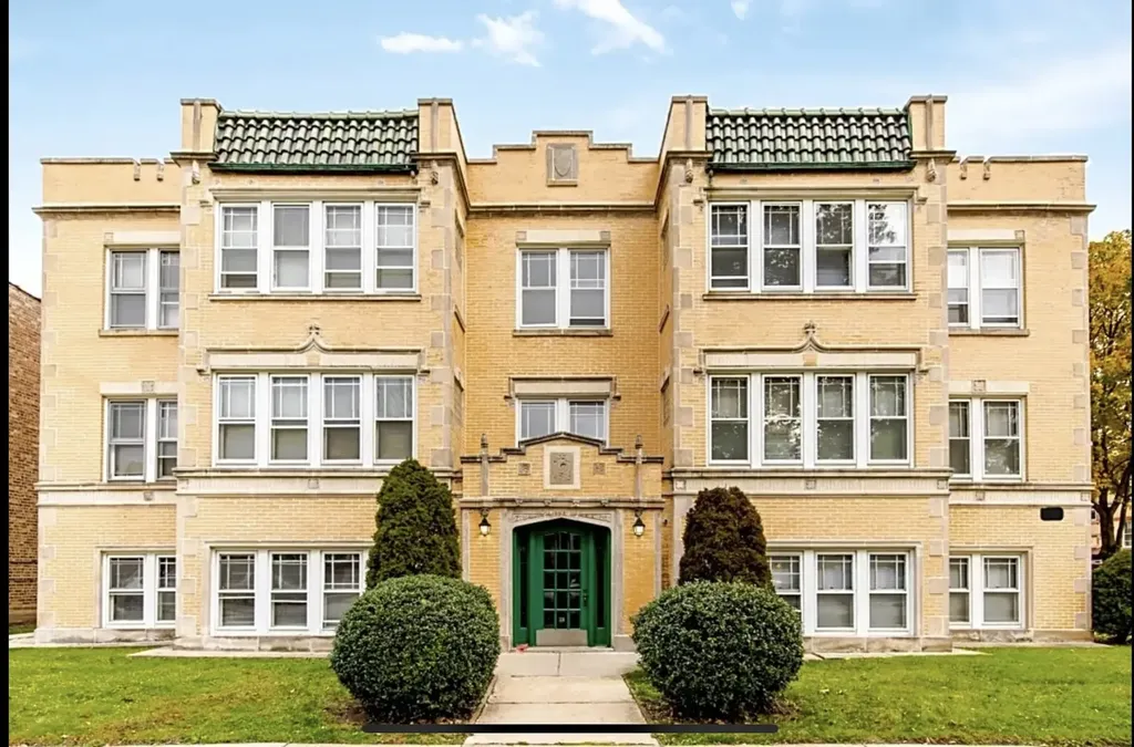 1943 Wesley Avenue Berwyn IL 60402