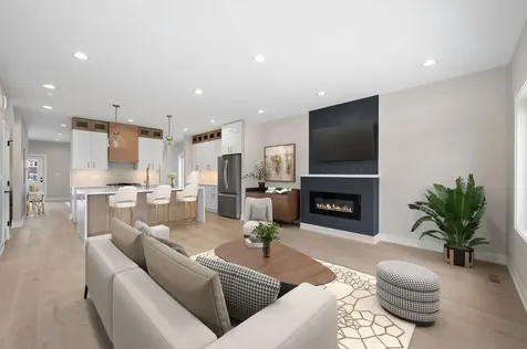 5825 West Byron Street Chicago IL 60634
