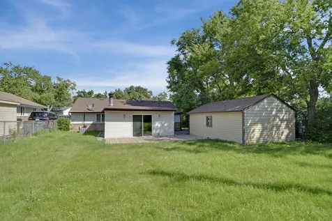 111 Shabbona Drive Park Forest IL 60466