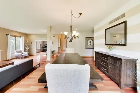 214 Red Bud Circle Sleepy Hollow IL 60118