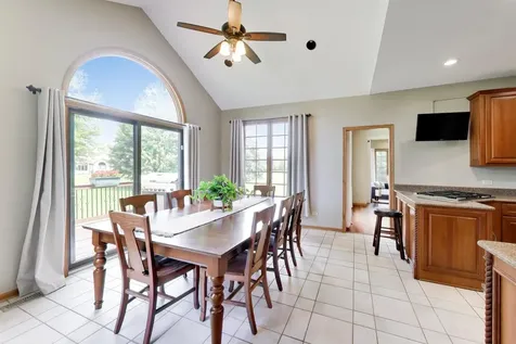 214 Red Bud Circle Sleepy Hollow IL 60118