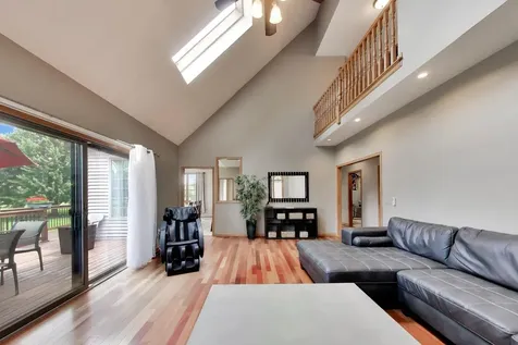 214 Red Bud Circle Sleepy Hollow IL 60118