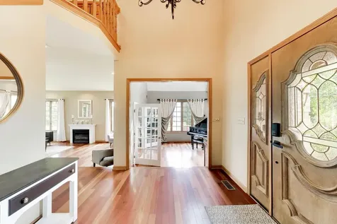 214 Red Bud Circle Sleepy Hollow IL 60118