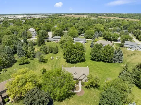 214 Red Bud Circle Sleepy Hollow IL 60118