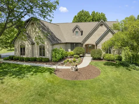 214 Red Bud Circle Sleepy Hollow IL 60118