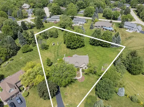 214 Red Bud Circle Sleepy Hollow IL 60118