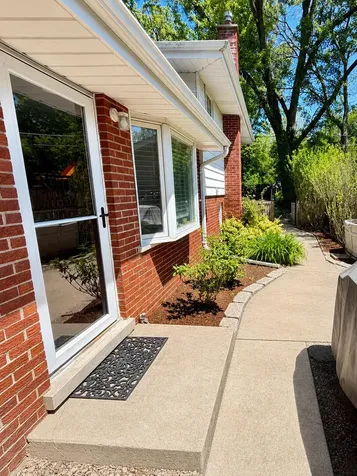 661 North Wren Avenue Palatine IL 60067