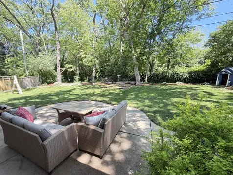 661 North Wren Avenue Palatine IL 60067