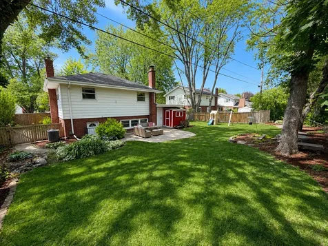 661 North Wren Avenue Palatine IL 60067