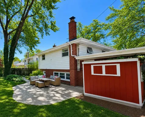 661 North Wren Avenue Palatine IL 60067