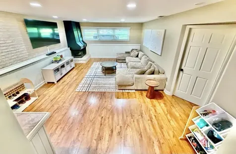 661 North Wren Avenue Palatine IL 60067