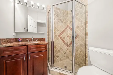 2430 West Iowa Street Chicago IL 60622