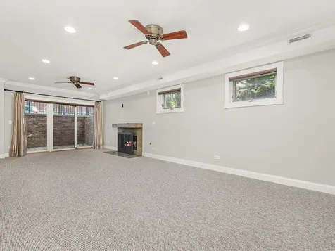 2430 West Iowa Street Chicago IL 60622
