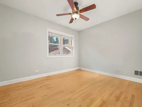 2430 West Iowa Street Chicago IL 60622