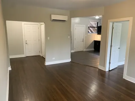 5513 South Everett Avenue Chicago IL 60637