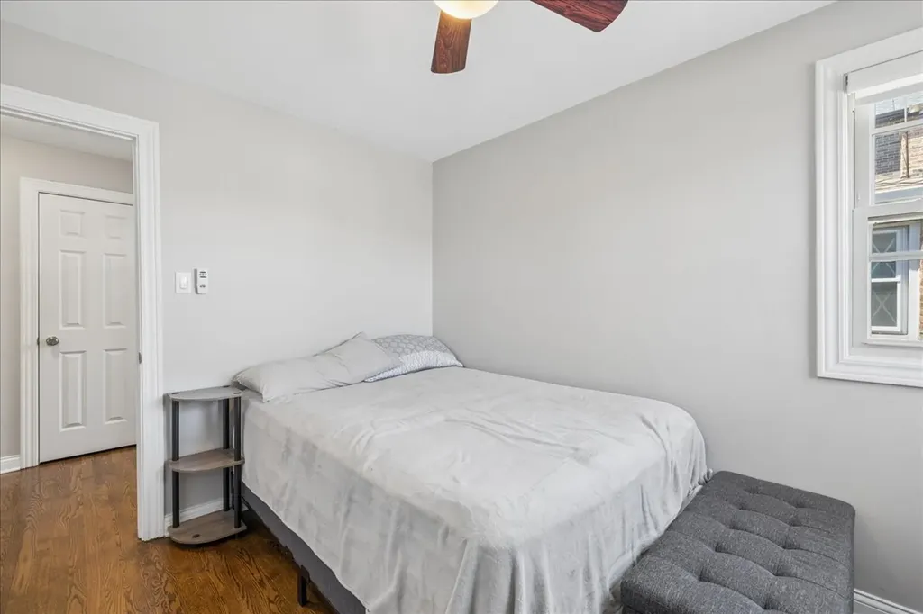 7542 West Bryn Mawr Avenue Chicago IL 60631