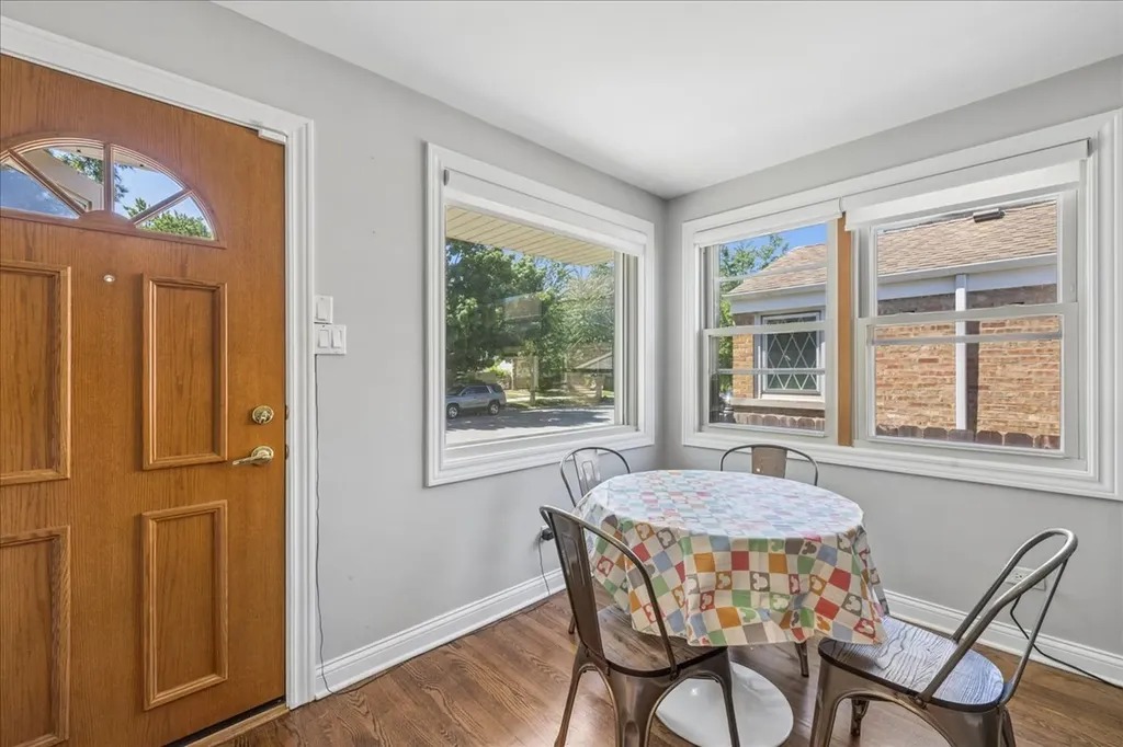 7542 West Bryn Mawr Avenue Chicago IL 60631