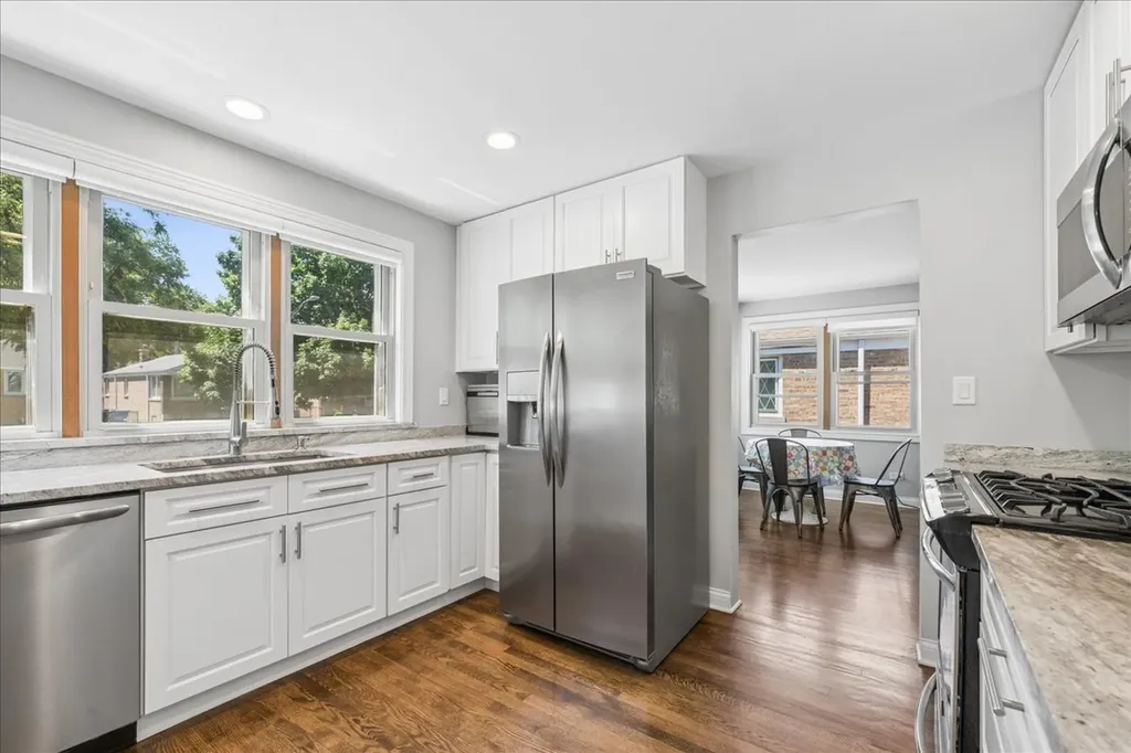 7542 West Bryn Mawr Avenue Chicago IL 60631