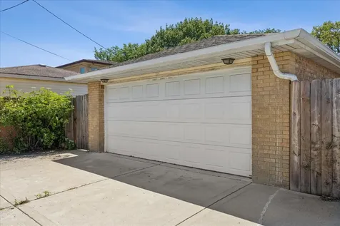 7542 West Bryn Mawr Avenue Chicago IL 60631