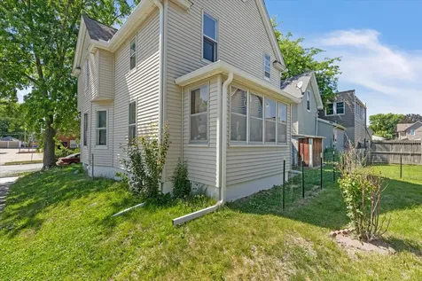 1730 10TH Street Moline IL 61265