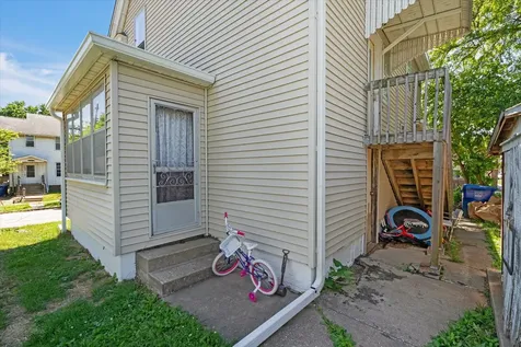 1730 10TH Street Moline IL 61265