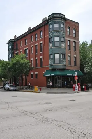 1351 West Roscoe Street Chicago IL 60657