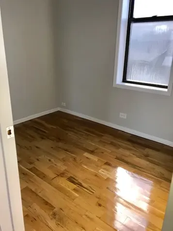 1351 West Roscoe Street Chicago IL 60657