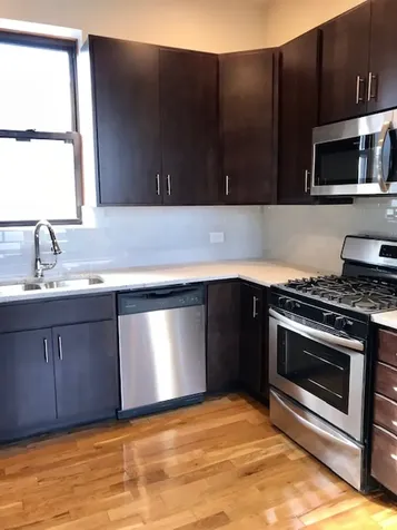 1351 West Roscoe Street Chicago IL 60657