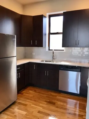 1351 West Roscoe Street Chicago IL 60657