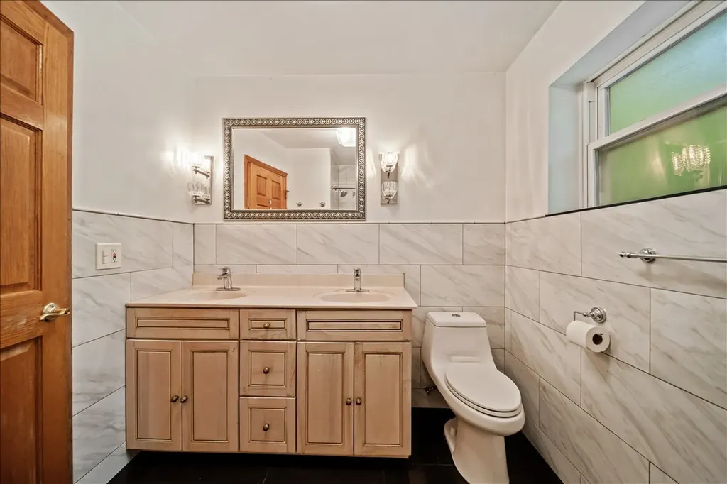 3715 Greenleaf Street Skokie IL 60076