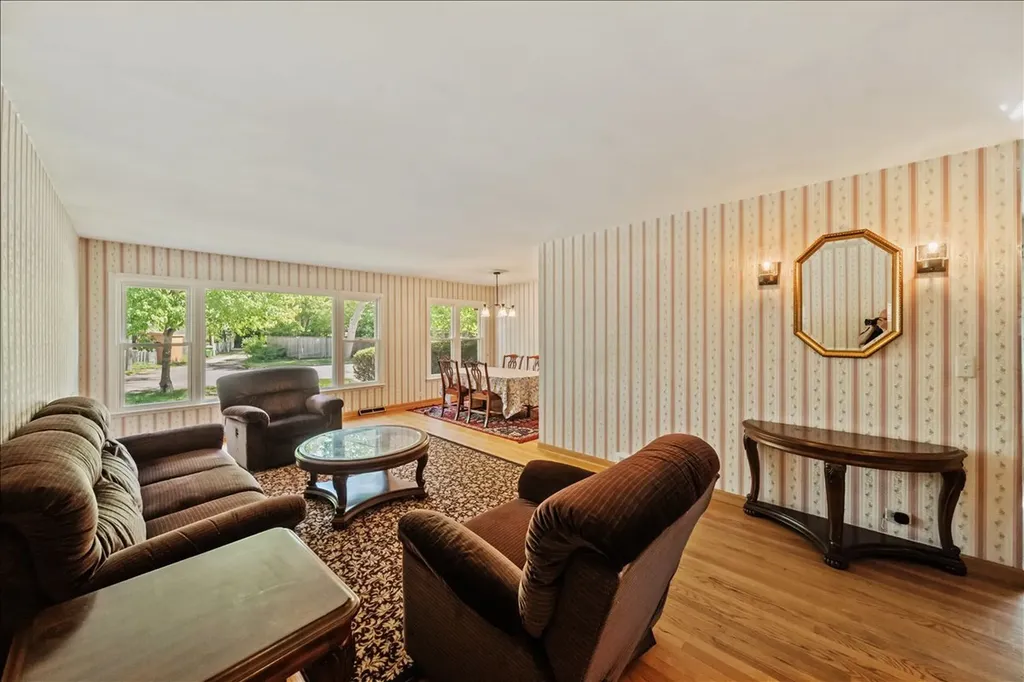 3715 Greenleaf Street Skokie IL 60076
