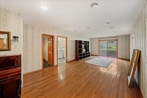 3715 Greenleaf Street Skokie IL 60076