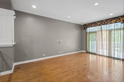 2064 Valor Court Glenview IL 60026