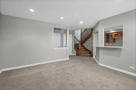 2064 Valor Court Glenview IL 60026