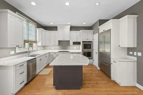 2064 Valor Court Glenview IL 60026
