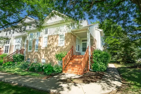 739 West Georgian Court Addison IL 60101