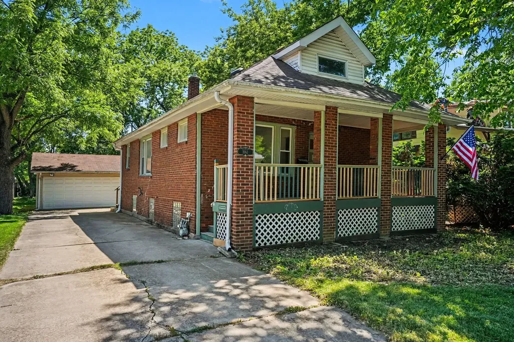 1661 Burr Oak Road Homewood IL 60430