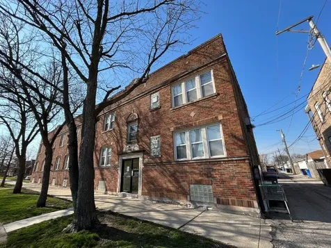 4514 West Wellington Avenue Chicago IL 60641