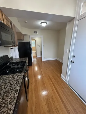 4514 West Wellington Avenue Chicago IL 60641
